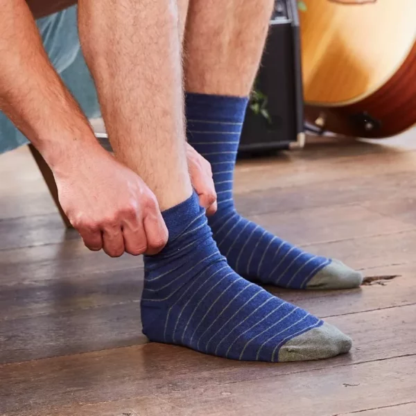 chaussettes-coton-fines-rayures-bleu-kaki