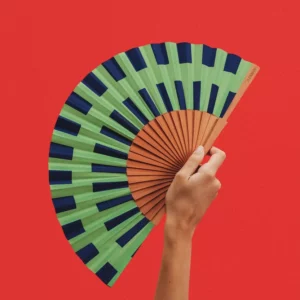 A FAN OF • Éventail en bois et coton "Noria"