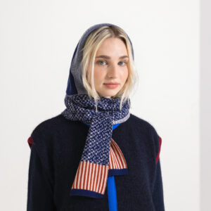 WOLVIS • Capuche en mérinos "Ampersand" (Indigo)
